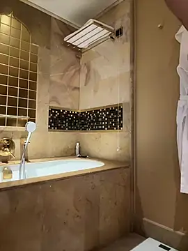 UKSYDNEYFOX online show from 20, 3, 2025