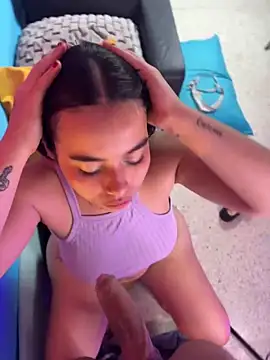 Snapshot of SophieRoyals chatting on 8, 3, 2025 SophieRoyals online show from 8, 3, 2025