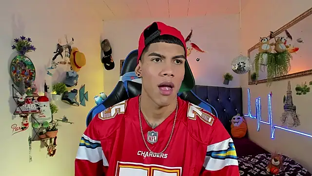 Damian latinxxx online show from 20, 11, 2025