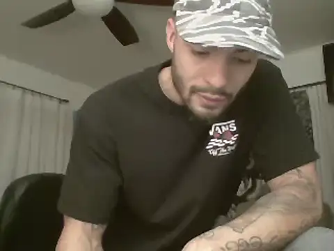 Snapshot of JohnnyDeep187 chatting on 8, 1, 2025 JohnnyDeep187 online show from 8, 1, 2025