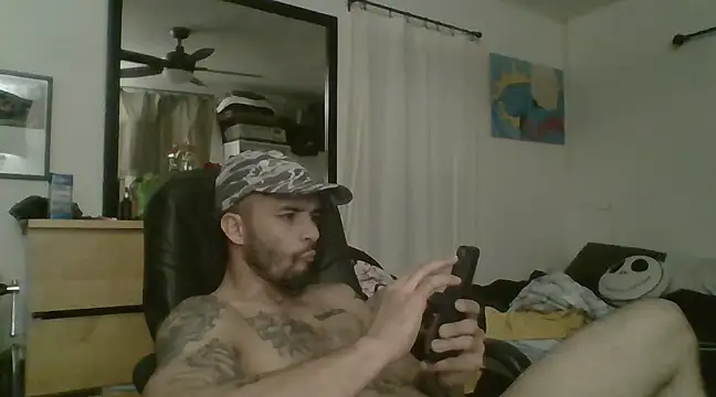 Snapshot of JohnnyDeep187 chatting on 13, 1, 2025 JohnnyDeep187 online show from 13, 1, 2025