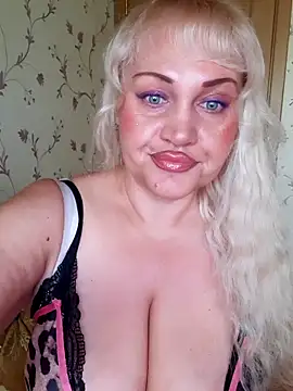 IsabellaBoni online show from 1, 10, 2025