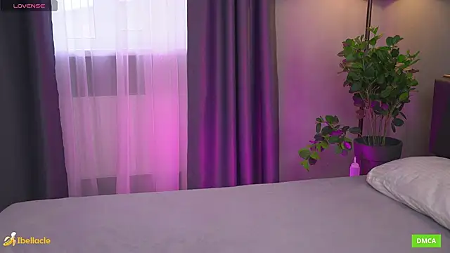 Snapshot of Bellacle chatting on 12, 10, 2025 Bellacle online show from 12, 10, 2025