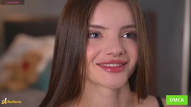 Snapshot of Bellacle chatting on 8, 11, 2025 Bellacle online show from 8, 11, 2025