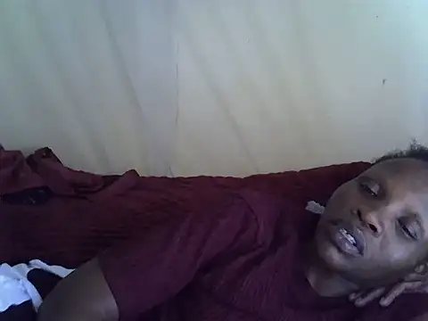 Snapshot of Sweet_serah chatting on 18, 12, 2025 Sweet serah online show from 18, 12, 2025