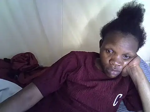 Snapshot of Sweet_serah chatting on 19, 12, 2025 Sweet serah online show from 19, 12, 2025