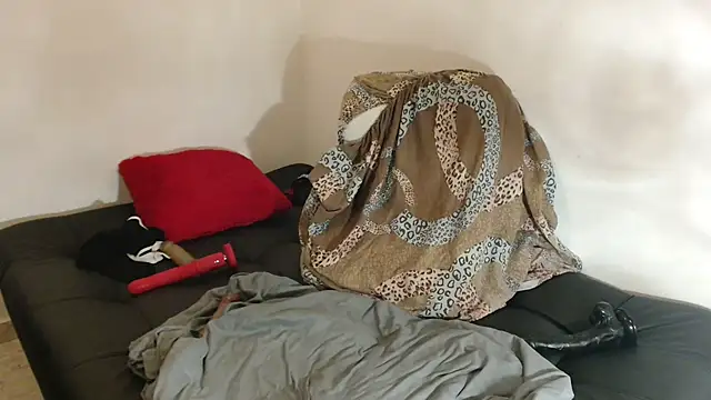 Cataleyaloca online show from 4, 3, 2025