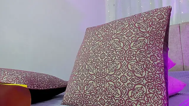 Zara dulce online show from 16, 1, 2025