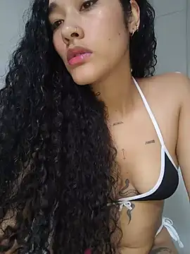 Snapshot of jaderossxx chatting on 14, 7, 2026 jaderossxx online show from 14, 7, 2026