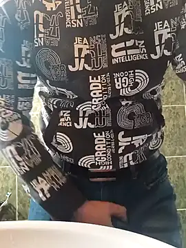 Snapshot of franko1987 chatting on 21, 1, 2025 franko1987 online show from 21, 1, 2025