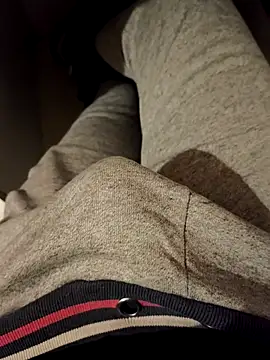 Snapshot of franko1987 chatting on 15, 2, 2026 franko1987 online show from 15, 2, 2026