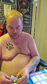 Snapshot of PupW0lfy chatting on 17, 6, 2026 PupW0lfy online show from 17, 6, 2026