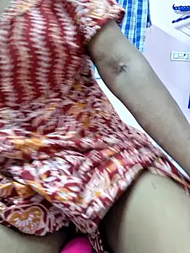 Snapshot of Tamil--Rani chatting on 25, 4, 2026 Tamil--Rani online show from 25, 4, 2026