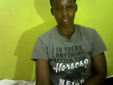 Snapshot of Claris2 chatting on 27, 1, 2025 Claris2 online show from 27, 1, 2025