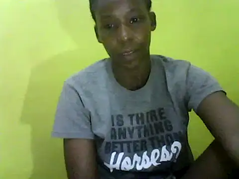 Snapshot of Claris2 chatting on 28, 1, 2025 Claris2 online show from 28, 1, 2025