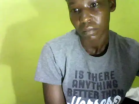 Snapshot of Claris2 chatting on 29, 1, 2025 Claris2 online show from 29, 1, 2025