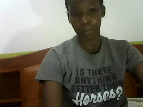 Snapshot of Claris2 chatting on 2, 2, 2025 Claris2 online show from 2, 2, 2025