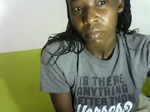 Snapshot of Claris2 chatting on 8, 2, 2025 Claris2 online show from 8, 2, 2025