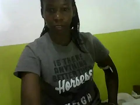 Snapshot of Claris2 chatting on 2, 3, 2025 Claris2 online show from 2, 3, 2025