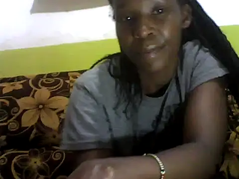 Snapshot of Claris2 chatting on 6, 3, 2025 Claris2 online show from 6, 3, 2025