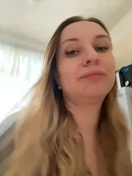 Snapshot of OlgaBuzzz chatting on 9, 1, 2025 OlgaBuzzz online show from 9, 1, 2025