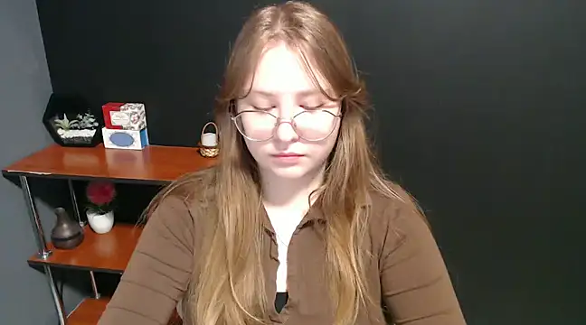 lady minx online show from 28, 1, 2025