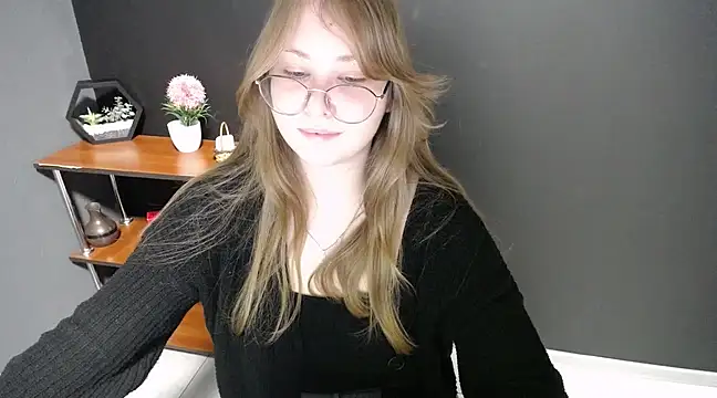 lady minx online show from 28, 2, 2025