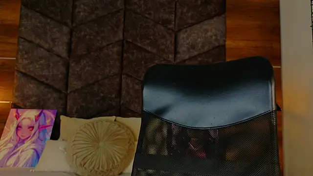 AmbarHills 1 online show from 15, 12, 2025