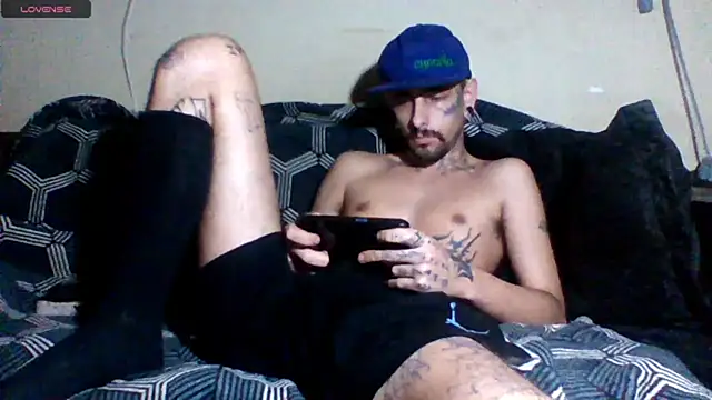 Snapshot of sellvageria chatting on 8, 6, 2026 sellvageria online show from 8, 6, 2026