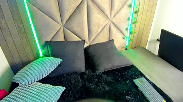 AbbyWathson online show from 24, 3, 2026