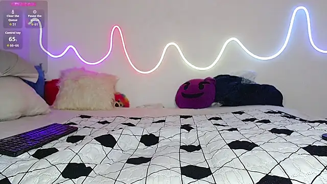 bobsexy08 online show from 4, 10, 2025