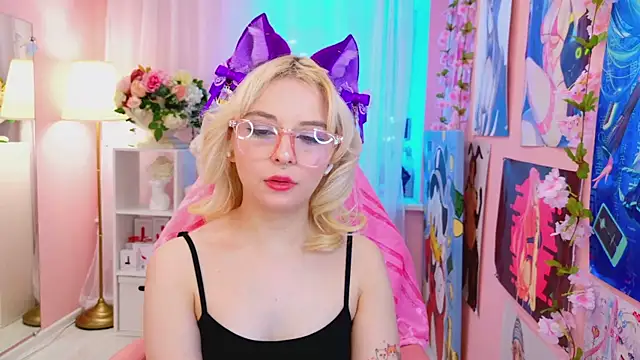 Coconut Mia online show from 20, 2, 2025