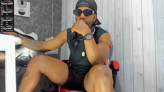 Snapshot of RicoBrown777_ chatting on 20, 2, 2025 RicoBrown777 online show from 20, 2, 2025