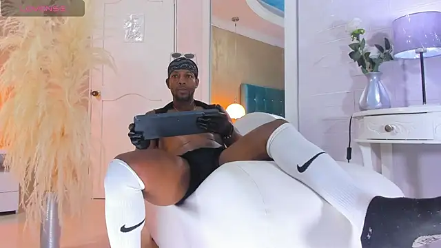 Snapshot of RicoBrown777_ chatting on 25, 9, 2025 RicoBrown777 online show from 25, 9, 2025