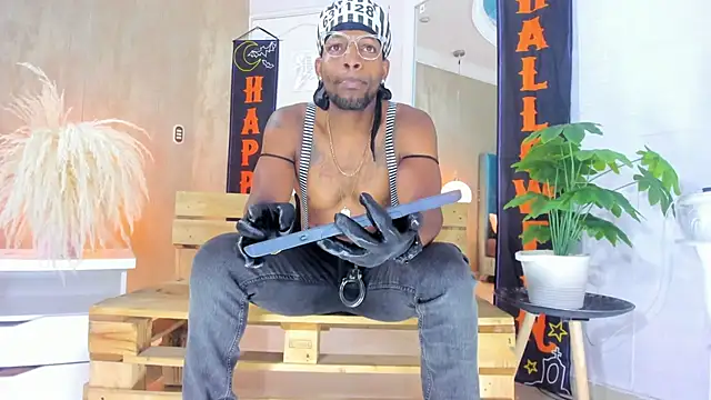 Snapshot of RicoBrown777_ chatting on 31, 10, 2025 RicoBrown777 online show from 31, 10, 2025