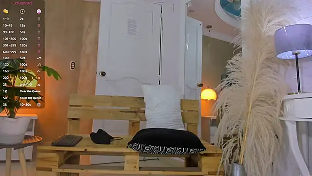 Snapshot of RicoBrown777_ chatting on 7, 11, 2025 RicoBrown777 online show from 7, 11, 2025