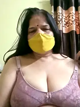 Snapshot of IndianAngle chatting on 23, 11, 2025 IndianAngle online show from 23, 11, 2025