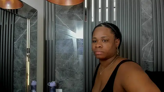 SaraiEvans online show from 11, 2, 2025