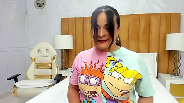 Snapshot of Daphne81_ chatting on 5, 2, 2025 Daphne81  online show from 5, 2, 2025