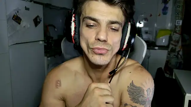 Snapshot of ipaulsoy chatting on 10, 7, 2026 ipaulsoy online show from 10, 7, 2026