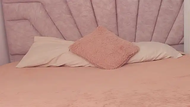 SavannahWildee online show from 23, 2, 2026