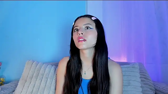 Snapshot of EmilyWithe chatting on 2, 12, 2025 EmilyWithe online show from 2, 12, 2025