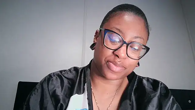 Nyxie Chaos online show from 7, 10, 2025