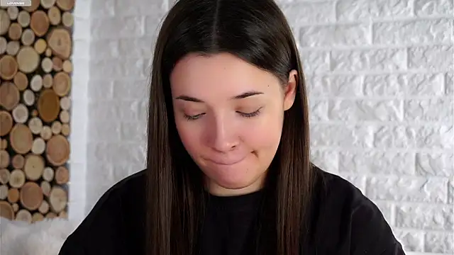 LowOncoming online show from 10, 10, 2025