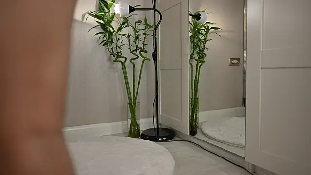 ValerieHill online show from 13, 1, 2025