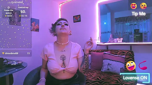 Snapshot of Maria_fernandaxxx_ chatting on 19, 12, 2025 Maria fernandaxxx online show from 19, 12, 2025