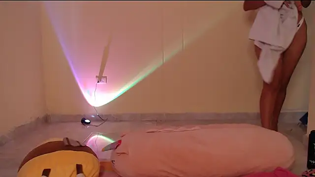  maiahairy  online show from 21, 1, 2025