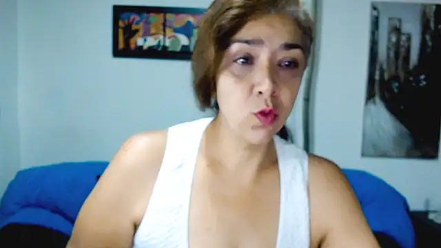 sarethdeivy  online show from 28, 11, 2025