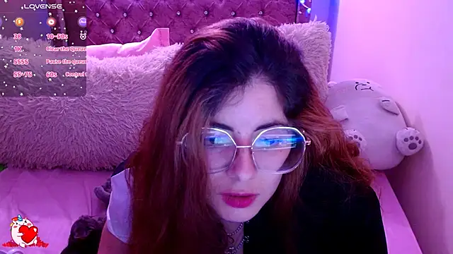 Snapshot of Azamy-12 chatting on 4, 1, 2025 Azamy-12 online show from 4, 1, 2025
