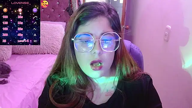 Snapshot of Azamy-12 chatting on 16, 1, 2025 Azamy-12 online show from 16, 1, 2025